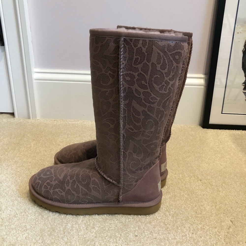 Limited Edition Paisley Printed Uggs - Never Worn!